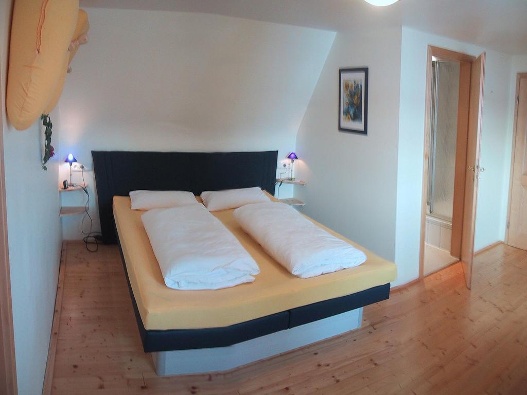 Worners Schloss Weingut & Wellness-Hotel Prichsenstadt Ngoại thất bức ảnh