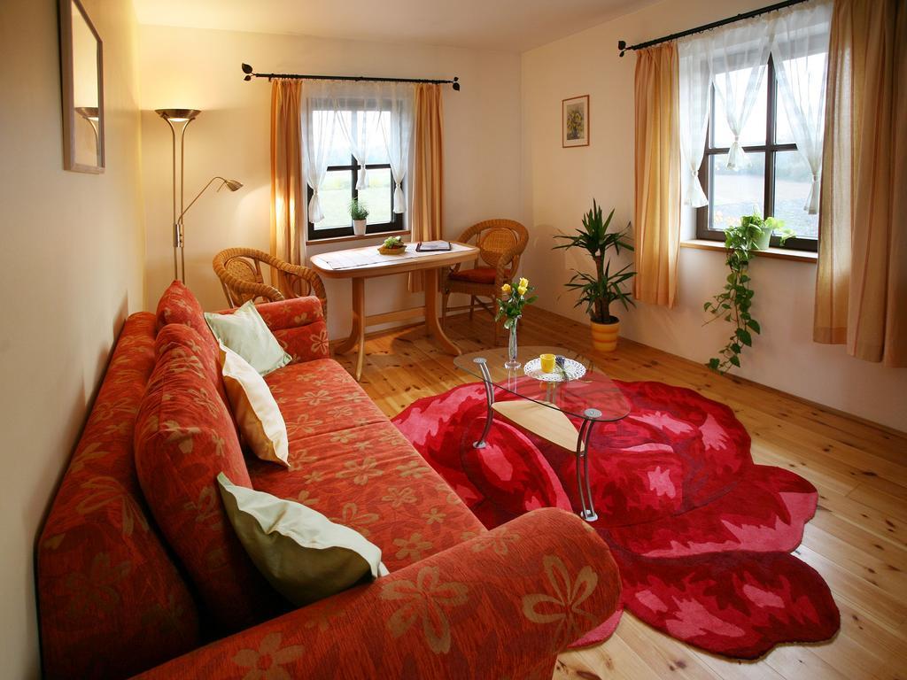 Worners Schloss Weingut & Wellness-Hotel Prichsenstadt Ngoại thất bức ảnh