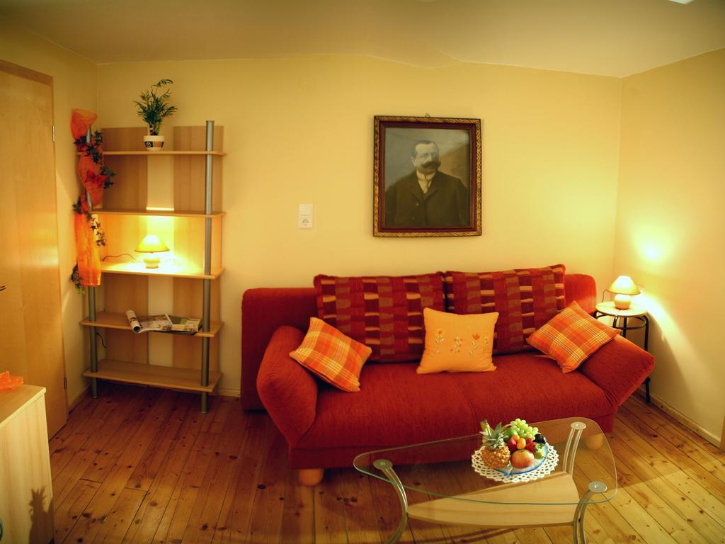 Worners Schloss Weingut & Wellness-Hotel Prichsenstadt Ngoại thất bức ảnh