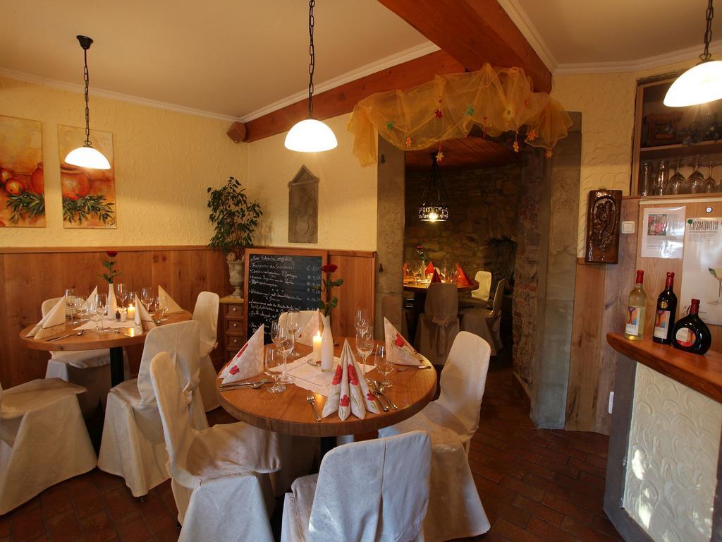 Worners Schloss Weingut & Wellness-Hotel Prichsenstadt Ngoại thất bức ảnh