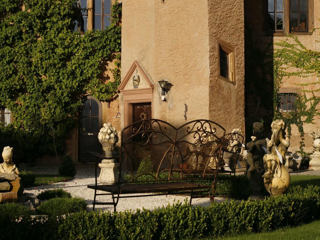 Worners Schloss Weingut & Wellness-Hotel Prichsenstadt Ngoại thất bức ảnh
