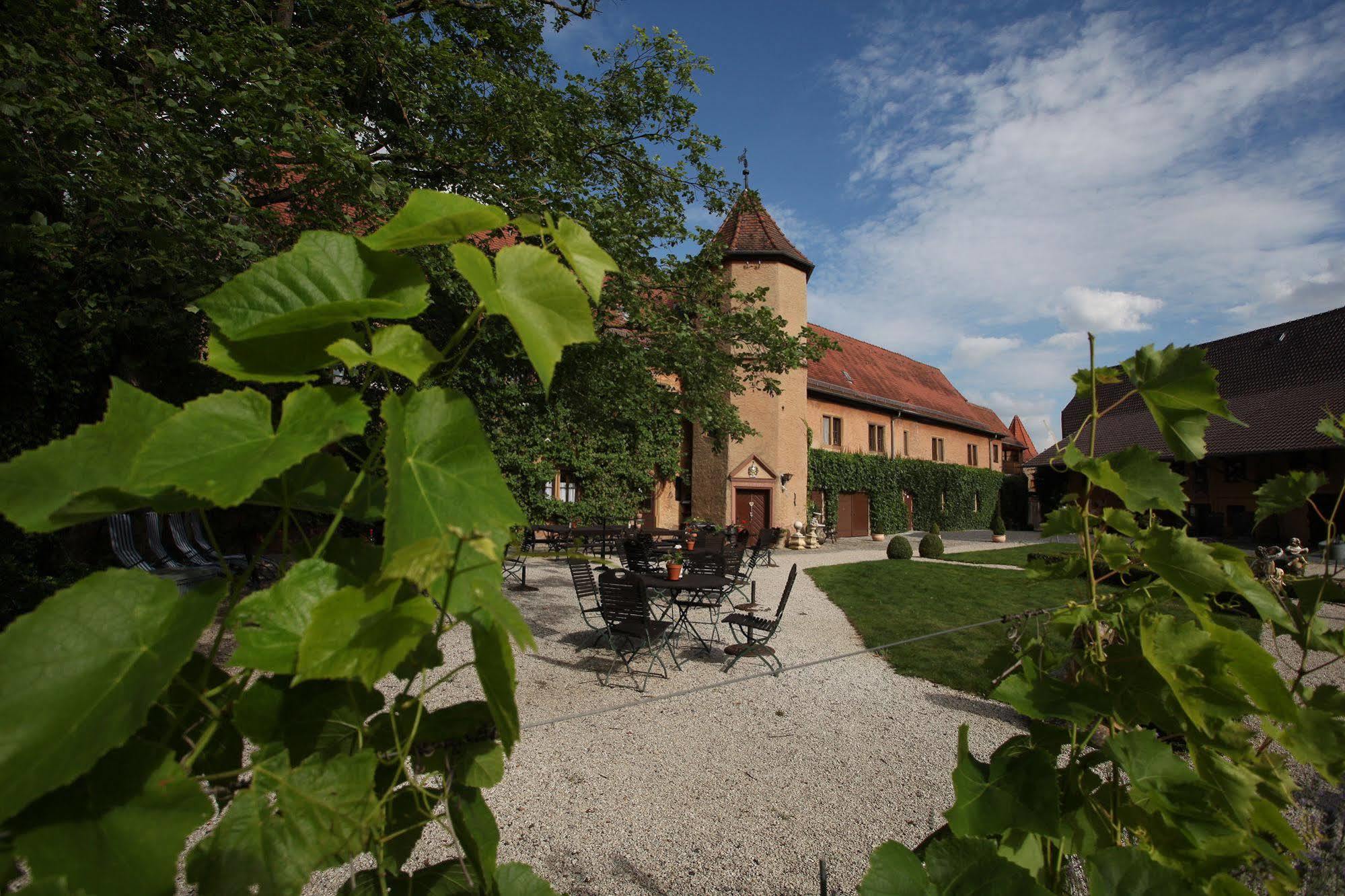 Worners Schloss Weingut & Wellness-Hotel Prichsenstadt Ngoại thất bức ảnh